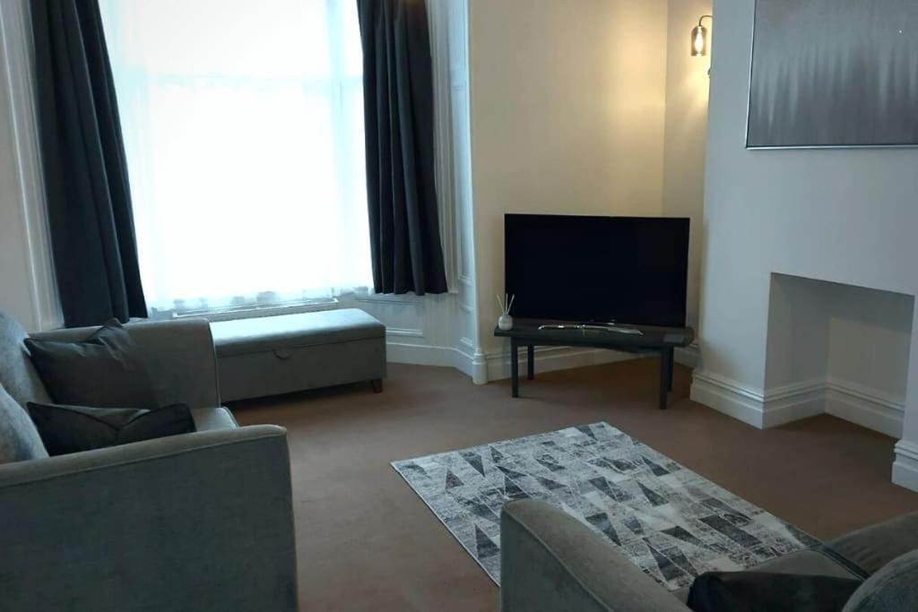 2 Bedroom City Centre Duplex Apt Preston  Exterior foto
