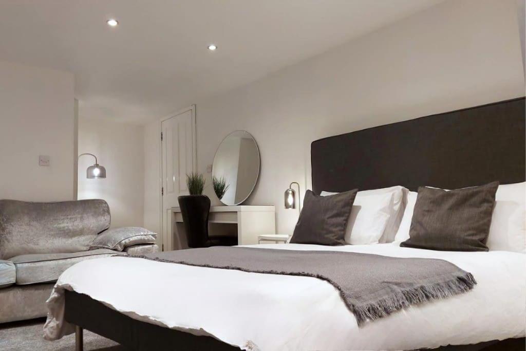 2 Bedroom City Centre Duplex Apt Preston  Exterior foto